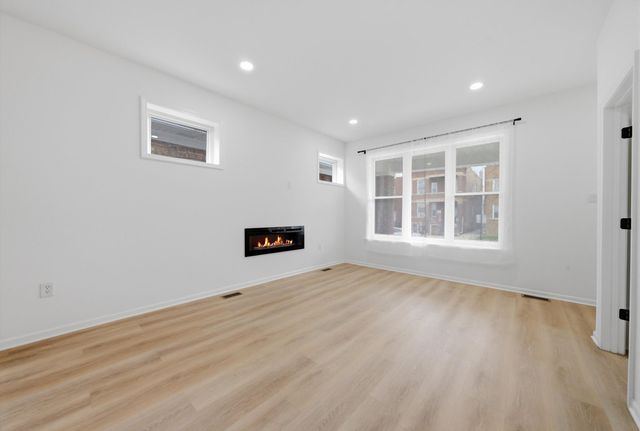6029 S Artesian Avenue, Chicago, IL 60629