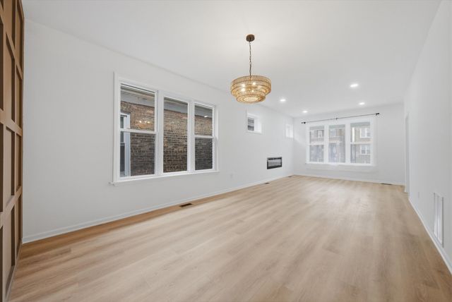 6029 S Artesian Avenue, Chicago, IL 60629