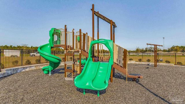 6508 Firefly Dr, Milton, FL 32583