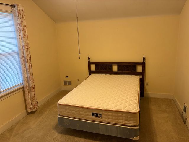 5452 W Warwick Avenue, Chicago, IL 60641