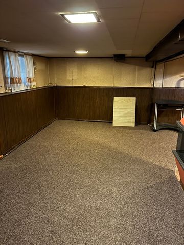 5452 W Warwick Avenue, Chicago, IL 60641