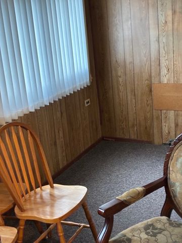 5452 W Warwick Avenue, Chicago, IL 60641