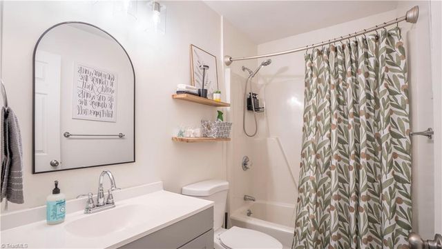 108 Monnell Drive, High Point, NC 27265