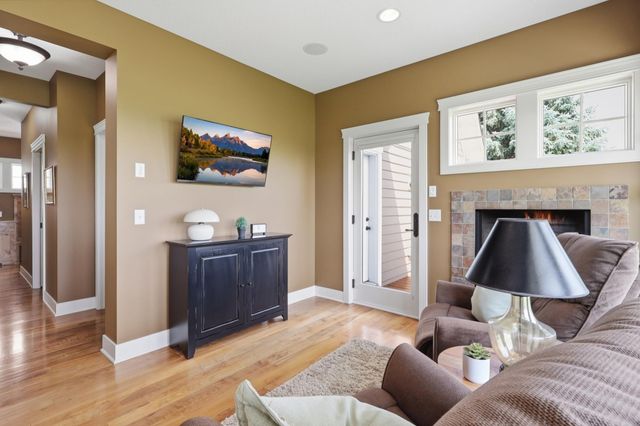 19475 Oak Grove Avenue, Prior Lake, MN 55372