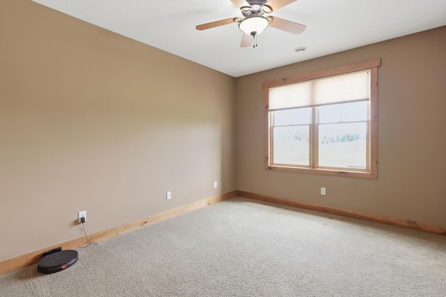 19475 Oak Grove Avenue, Prior Lake, MN 55372