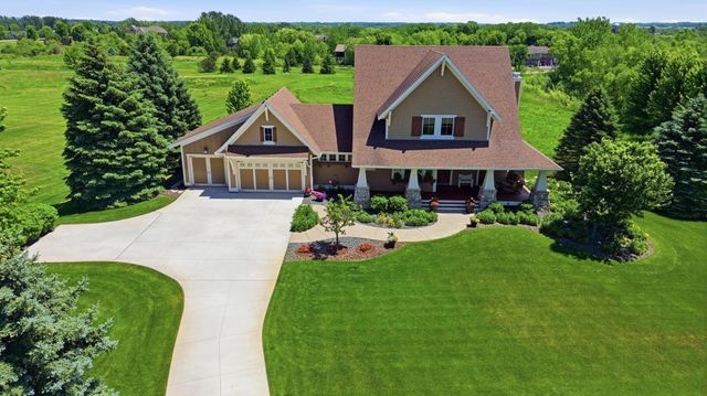 19475 Oak Grove Avenue, Prior Lake, MN 55372