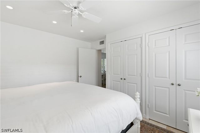 285 8th AVE S 285, Naples, FL 34102
