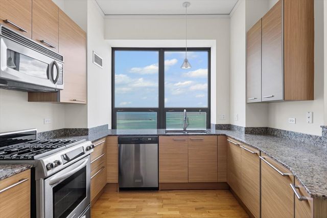 450 E Waterside Drive 2903, Chicago, IL 60601