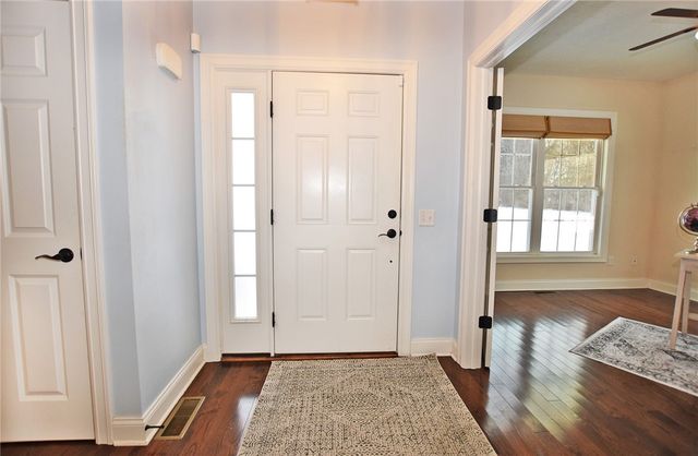 47 Samanthas Way, Henrietta, NY 14534