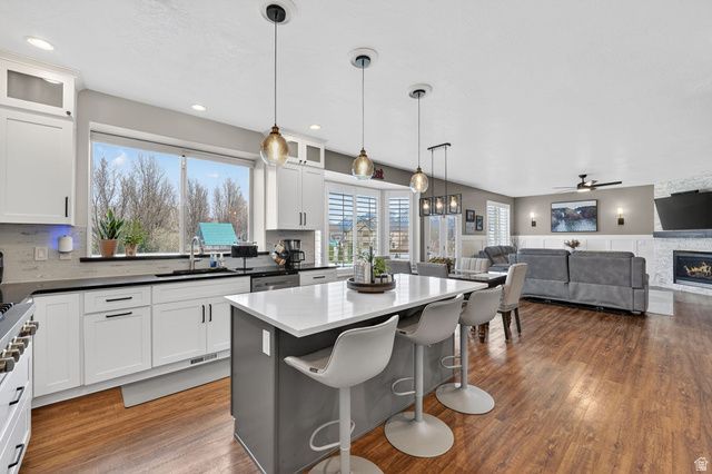 3372 W WATERBRIDGE CV, South Jordan, UT 84095