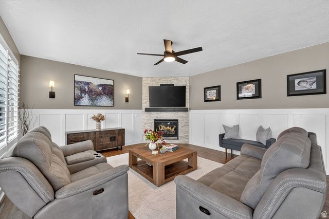 3372 W WATERBRIDGE CV, South Jordan, UT 84095