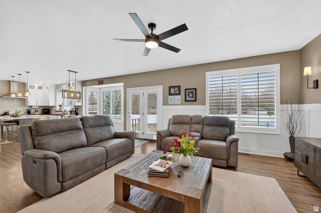 3372 W WATERBRIDGE CV, South Jordan, UT 84095