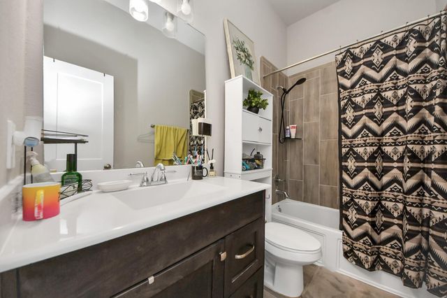 13021 Ocean Breeze Ln Lane, La Marque, TX 77568