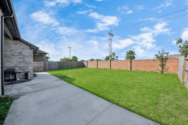 13021 Ocean Breeze Ln Lane, La Marque, TX 77568
