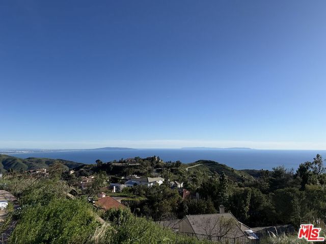 23474 W Moon Shadows Drive, Malibu, CA 90265