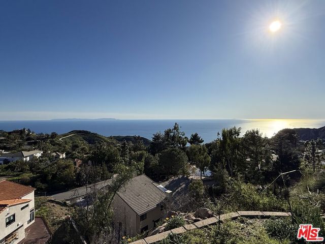 23474 W Moon Shadows Drive, Malibu, CA 90265