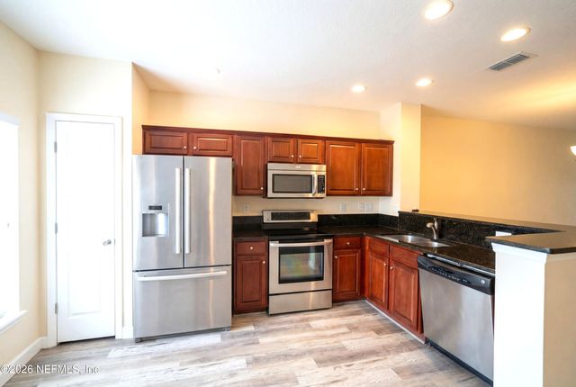 8118 SUMMERGATE Court, Jacksonville, FL 32256