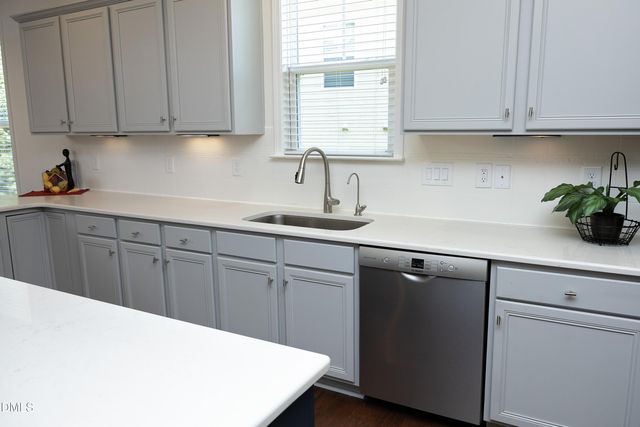 109 Wildwind Drive, Chapel Hill, NC 27516