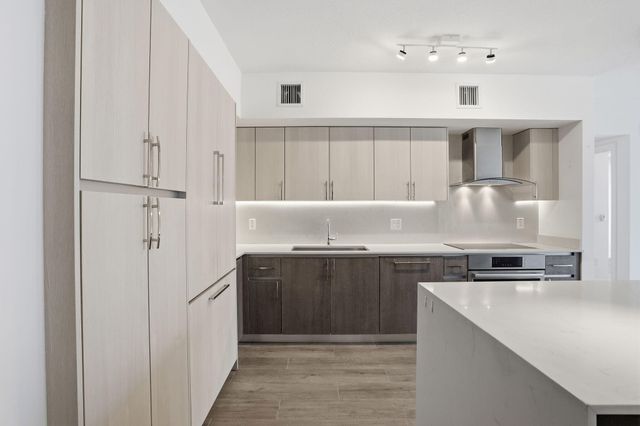 111 SE 1st Avenue 420, Delray Beach, FL 33444