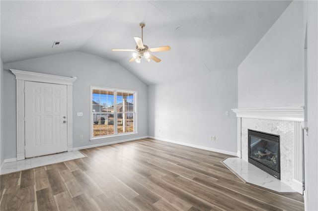 2400 SW Choctaw Street, Bentonville, AR 72712