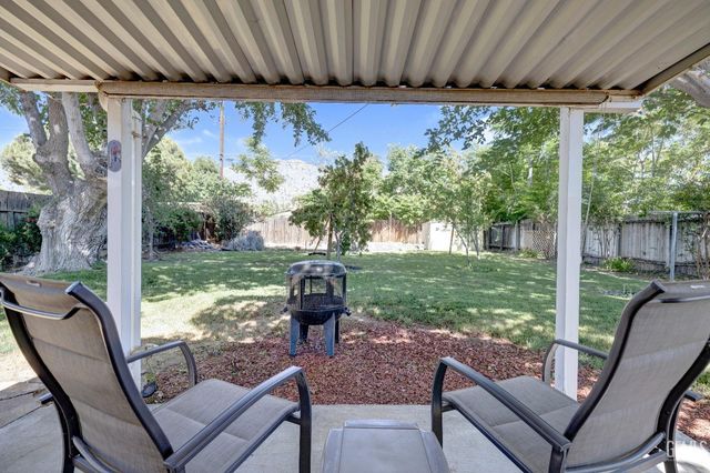 2824 Steensen Street, Lake Isabella, CA 93240
