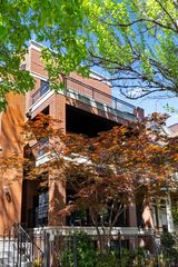 3252 N Seminary Avenue 3, Chicago, IL 60657