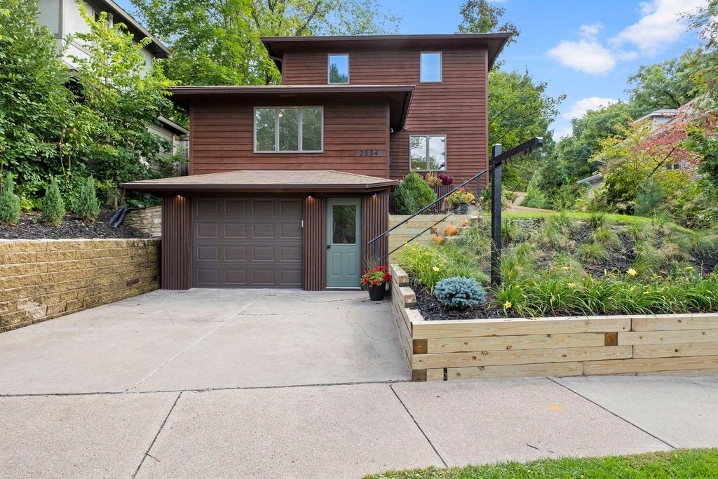 2334 Doswell Avenue, Saint Paul, MN 55108 — exterior