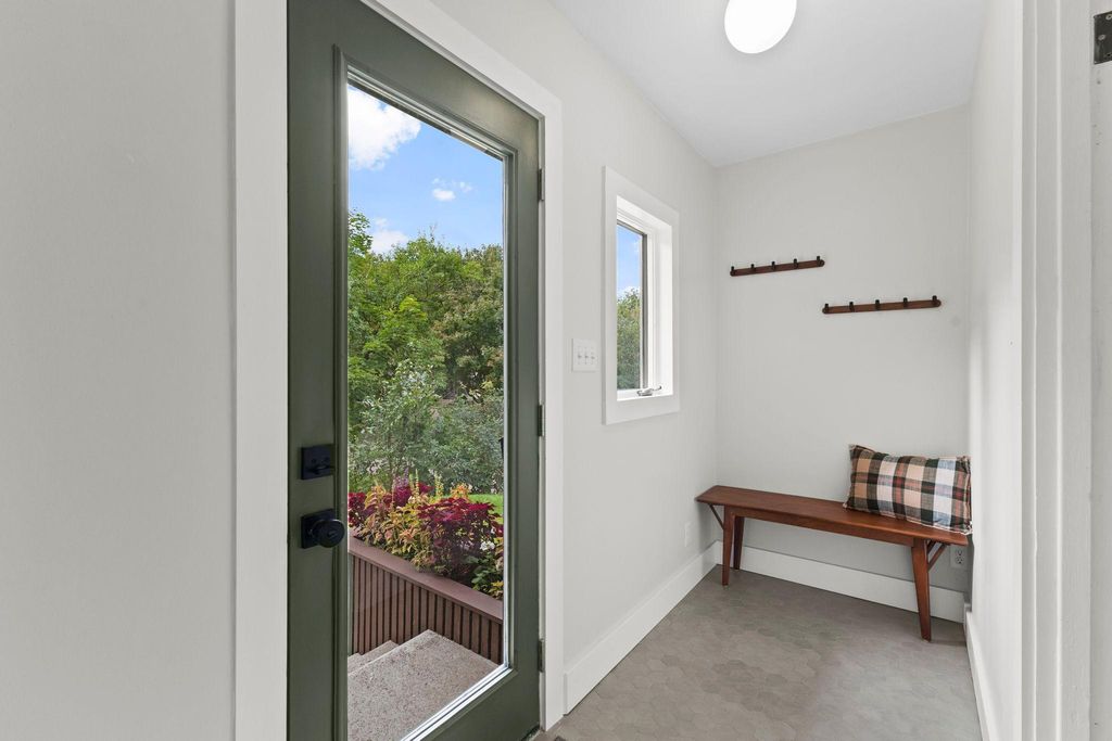 2334 Doswell Avenue, Saint Paul, MN 55108 — photo 3