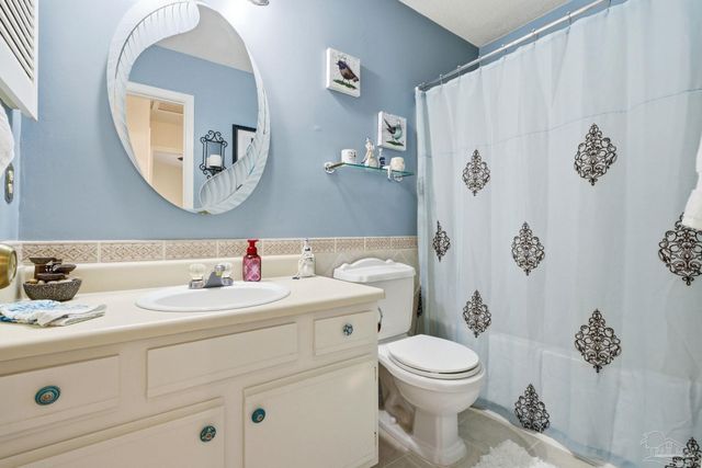 601 E Burgess Rd A6, Pensacola, FL 32504