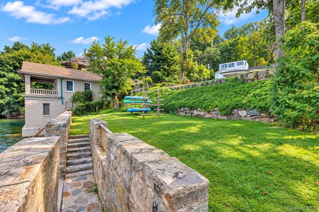 164 Landing Road, Glen Cove, NY 11542