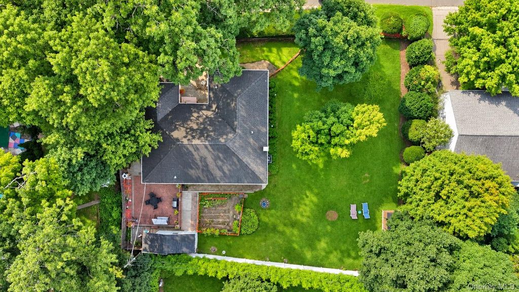 164 Landing Road, Glen Cove, NY 11542 — photo 3
