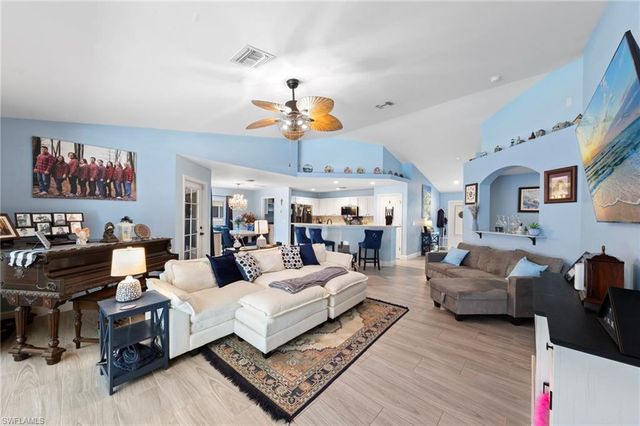 2633 32nd ST, Cape Coral, FL 33914