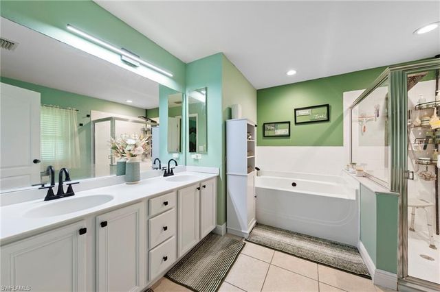 2633 32nd ST, Cape Coral, FL 33914