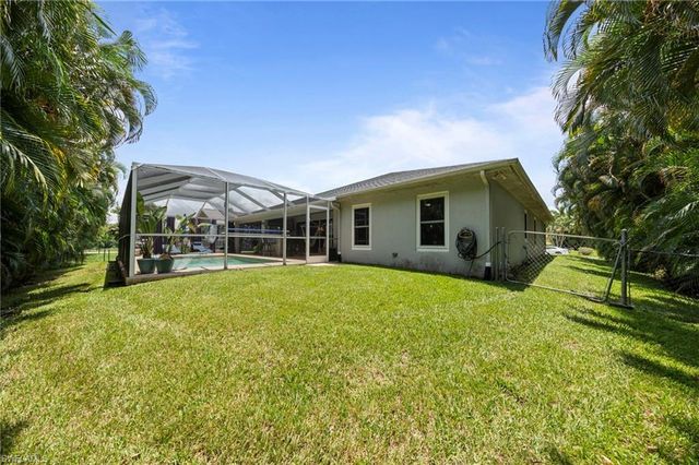 2633 32nd ST, Cape Coral, FL 33914
