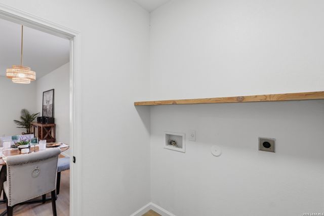 16210 Raceway Downs, Selma, TX 78154