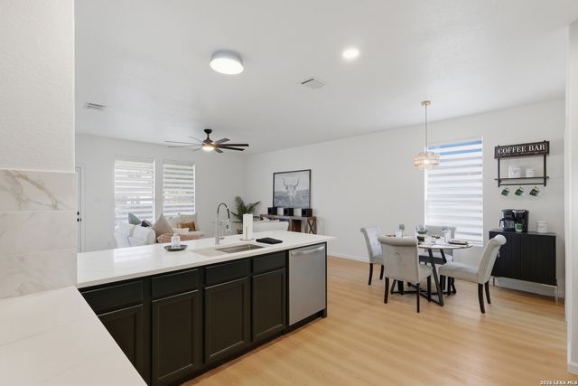 16210 Raceway Downs, Selma, TX 78154