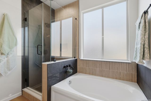 16210 Raceway Downs, Selma, TX 78154