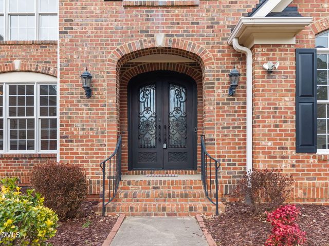 10712 Round Brook Circle, Raleigh, NC 27617