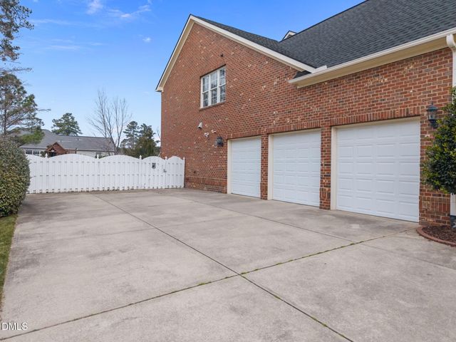 10712 Round Brook Circle, Raleigh, NC 27617