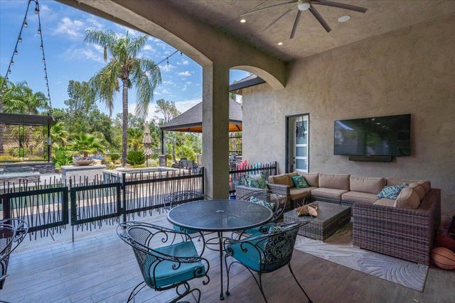 19580 Mockingbird Lane, Redding, CA 96002