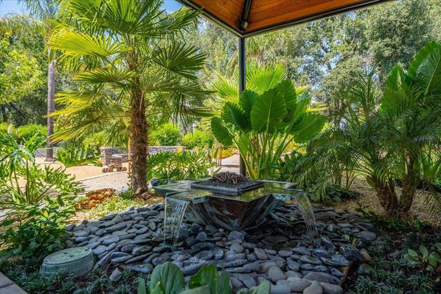 19580 Mockingbird Lane, Redding, CA 96002