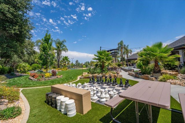 19580 Mockingbird Lane, Redding, CA 96002