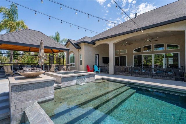19580 Mockingbird Lane, Redding, CA 96002