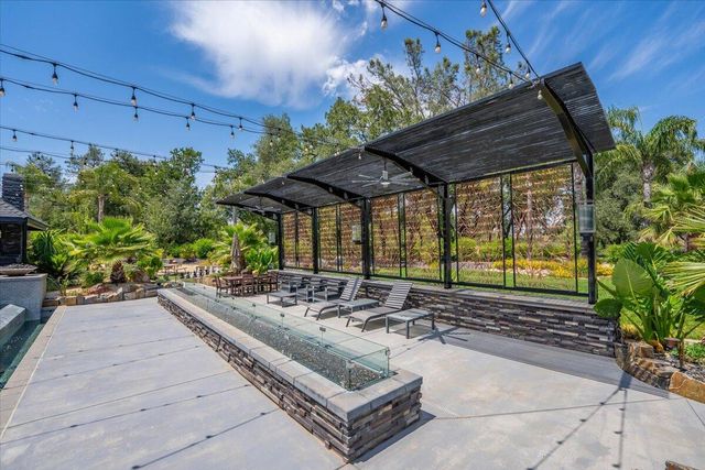 19580 Mockingbird Lane, Redding, CA 96002