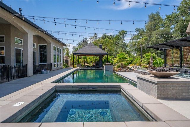 19580 Mockingbird Lane, Redding, CA 96002