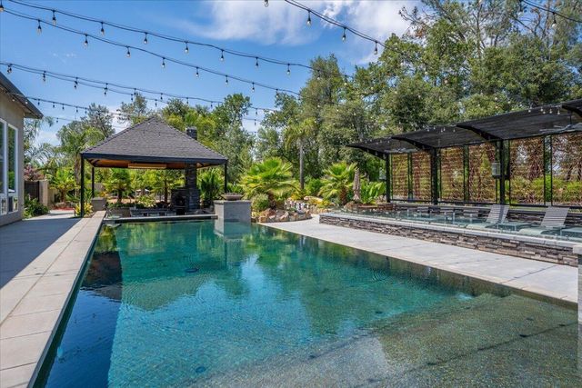 19580 Mockingbird Lane, Redding, CA 96002