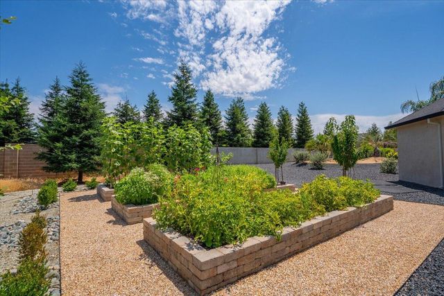 19580 Mockingbird Lane, Redding, CA 96002