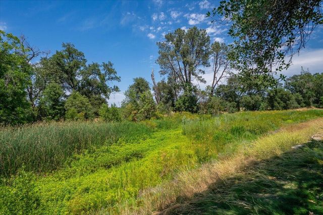 19580 Mockingbird Lane, Redding, CA 96002