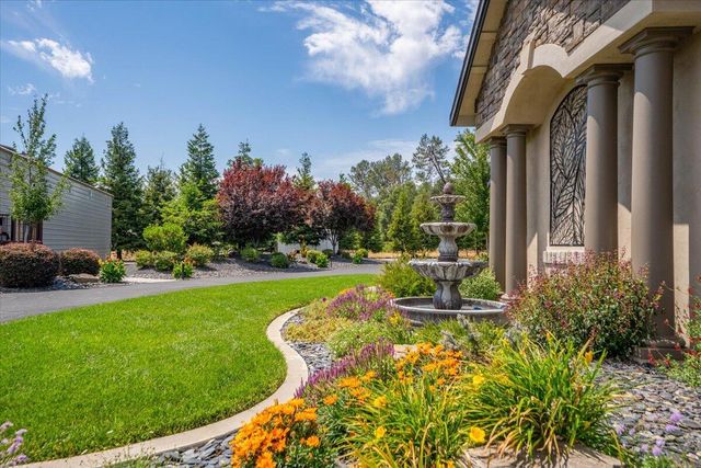 19580 Mockingbird Lane, Redding, CA 96002