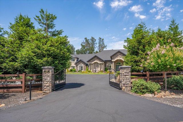 19580 Mockingbird Lane, Redding, CA 96002